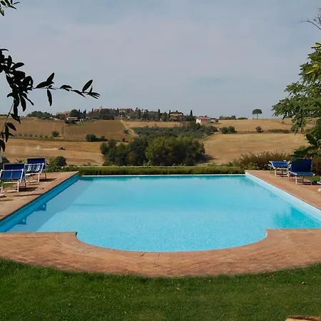 Strada Statale Flaminia Sleeps 17 Pool Wifi *