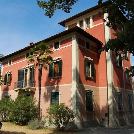Strada Statale Flaminia Sleeps 17 Pool Wifi Βίλα