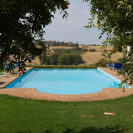 Strada Statale Flaminia Sleeps 17 Pool Wifi * Villastrada (Umbria)