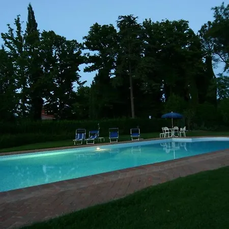 Strada Statale Flaminia Sleeps 17 Pool Wifi