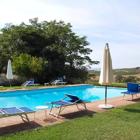 Strada Statale Flaminia Sleeps 17 Pool Wifi Βίλα Villastrada (Umbria)